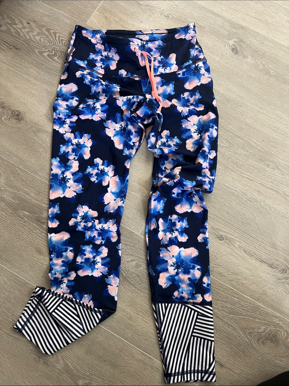 Old Navy Navy Floral Leggings with Pink Accents